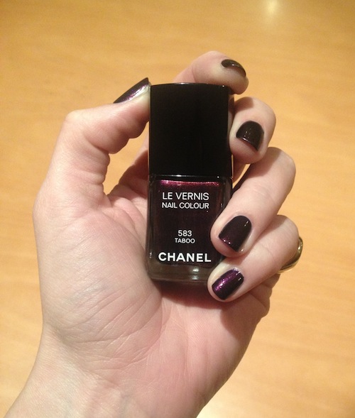 CHANEL #583 Taboo swatches and review