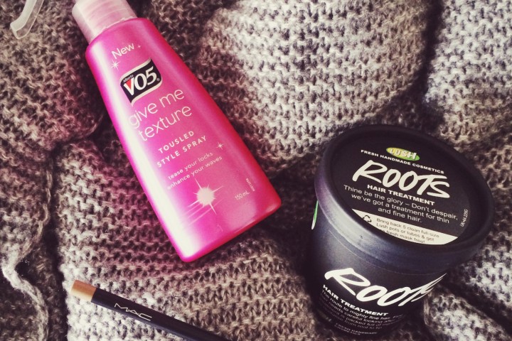 Quick Reviews: Lush Roots, MAC Fling and VO5 Give Me Texture Tousled Style Spray