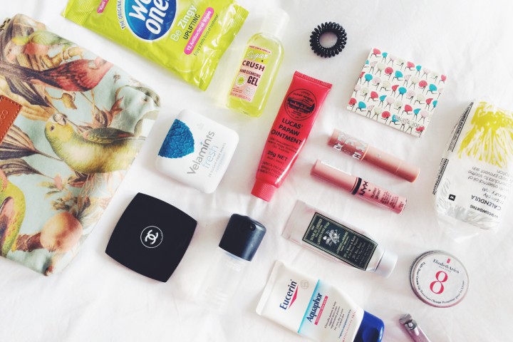 Whats in my On-the-Go Beauty Bag | All Dolled Up